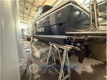 Cantieri Navali di Roma Itama 38